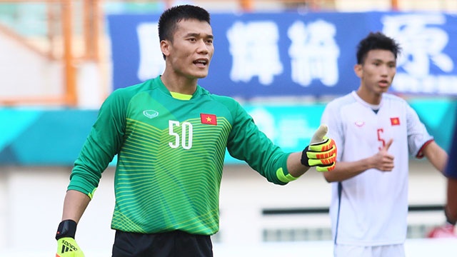 Olympic VN vs Olympic Bahrain: Tien Dung, Van Hau gap lai bai tuong hinh anh