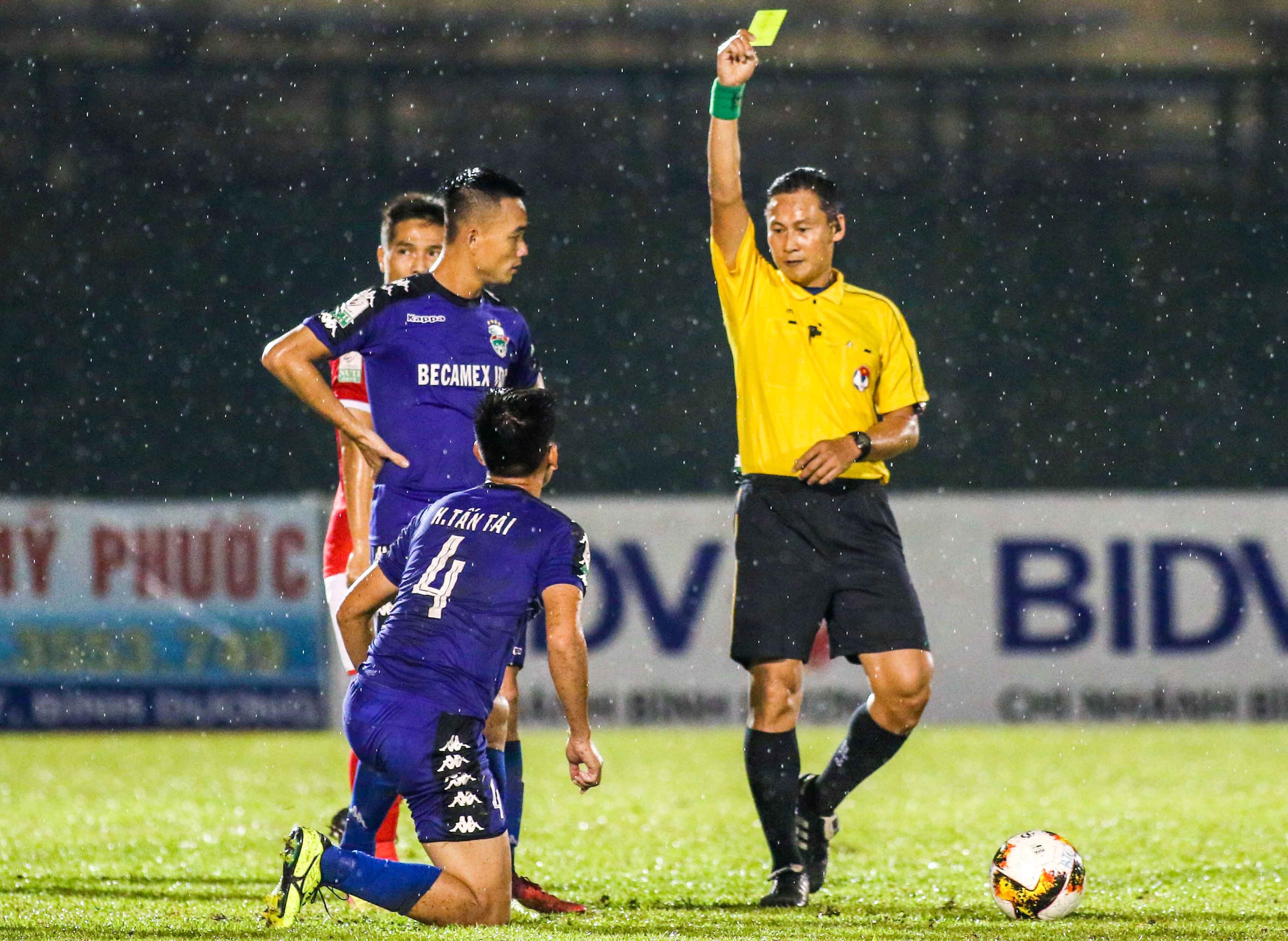 nguyen van mui,  truong ban trong tai,  vff,  tran van lap,  be coi,  binh duong,  quang ninh,  v league anh 2