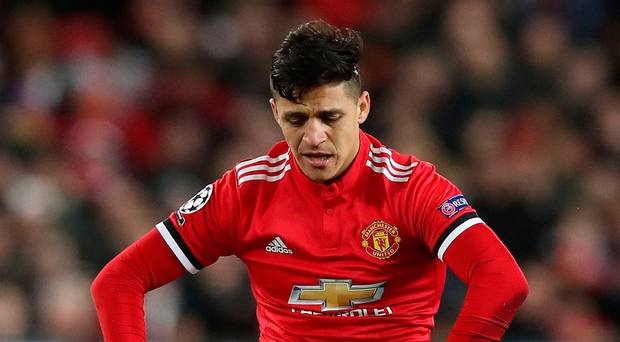 MU sa sut, Liverpool tien bo vuot bac so voi mua giai truoc hinh anh