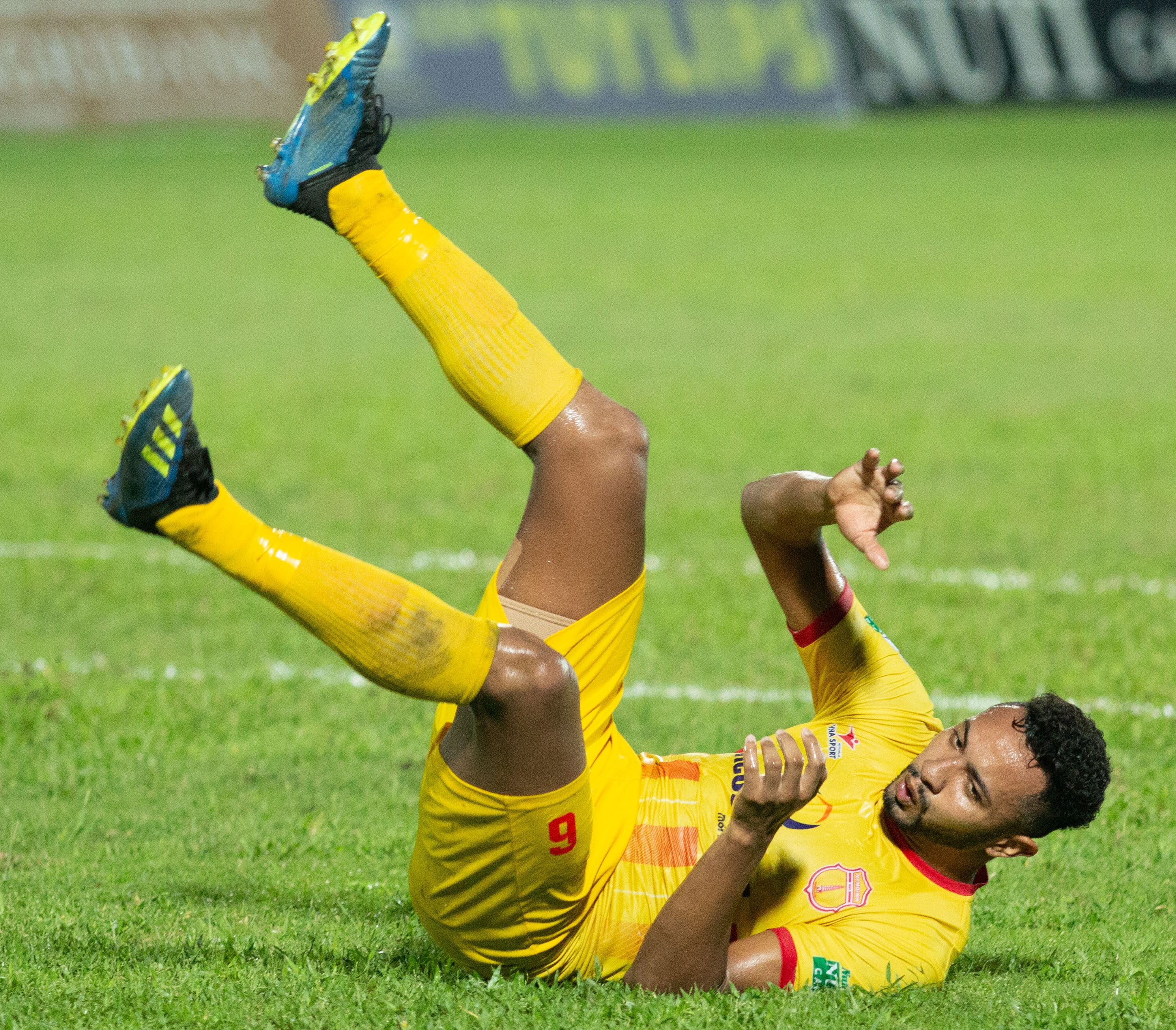 nam dinh hoang anh gia lai anh 8