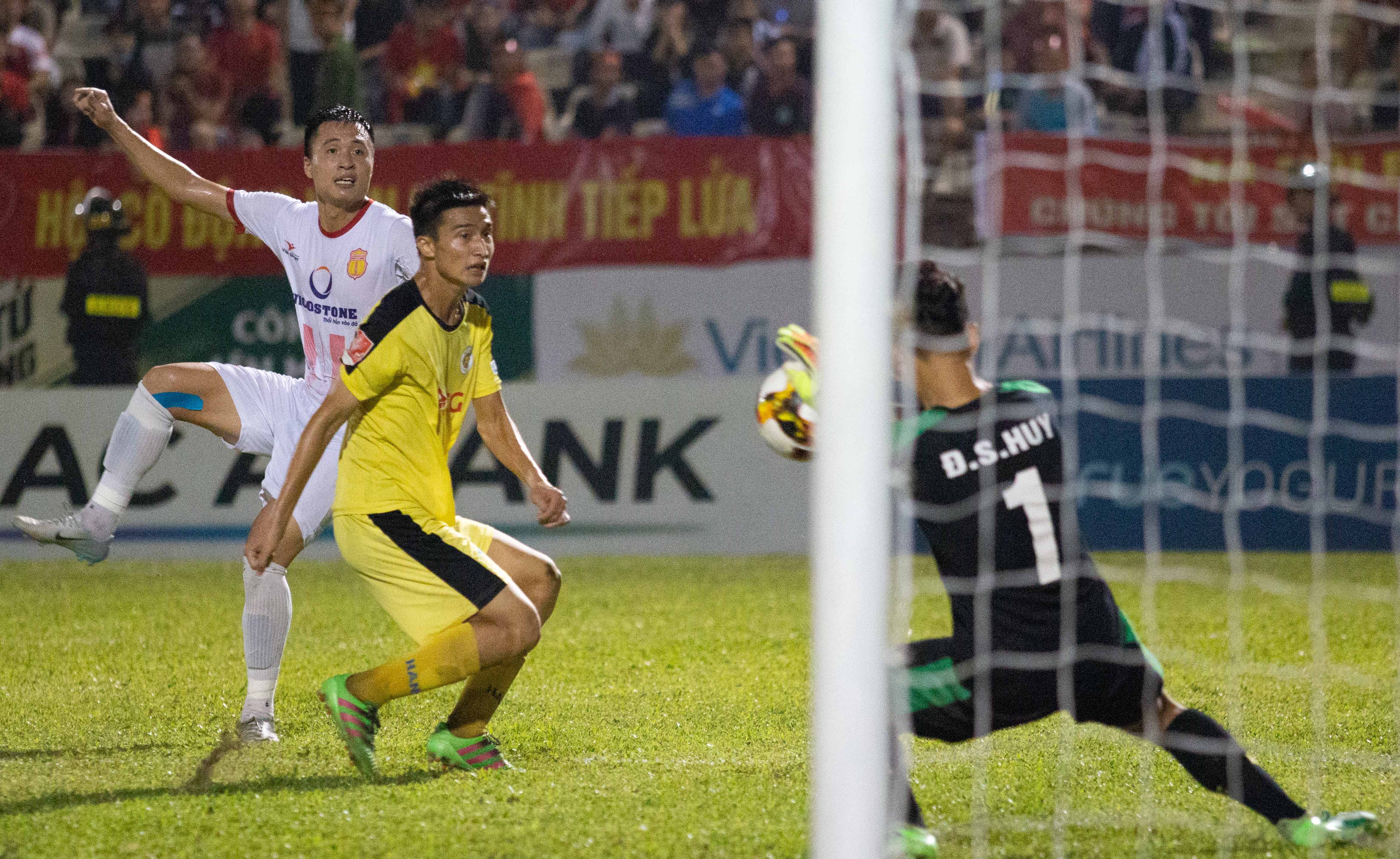 nam dinh tru hang anh 7