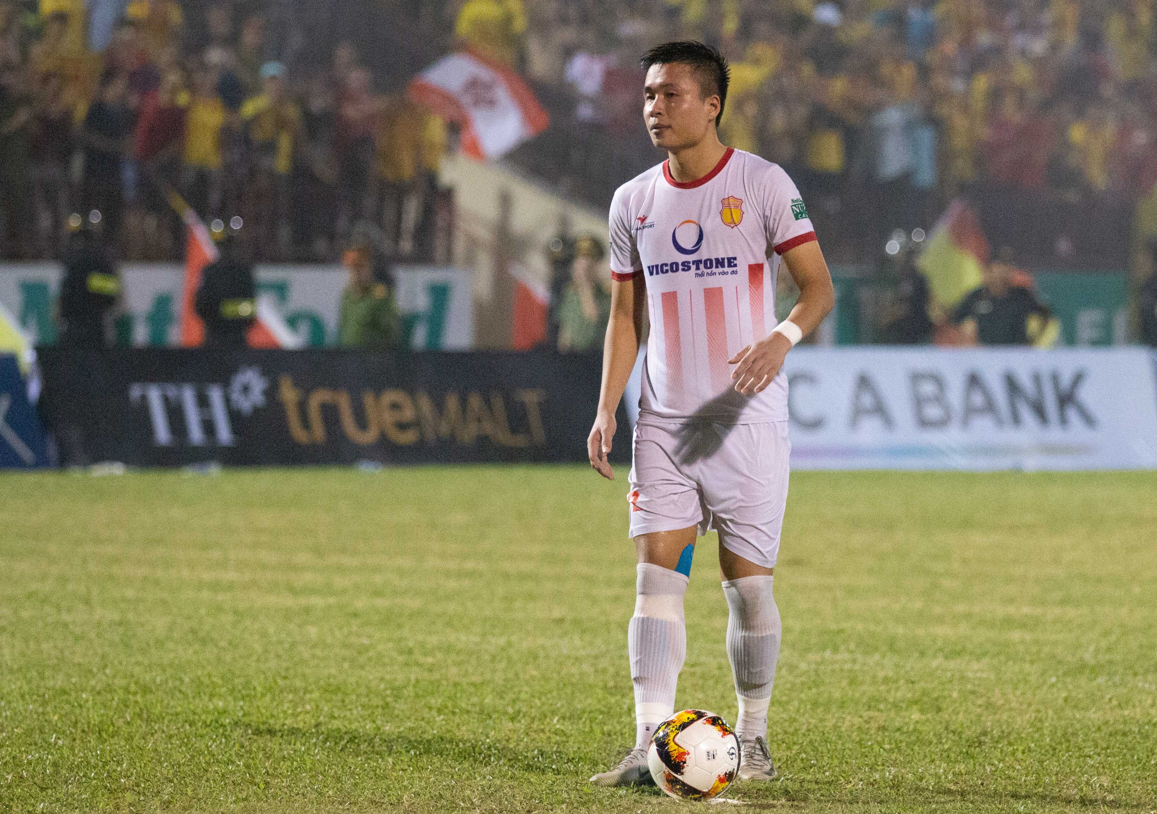 nam dinh tru hang anh 8