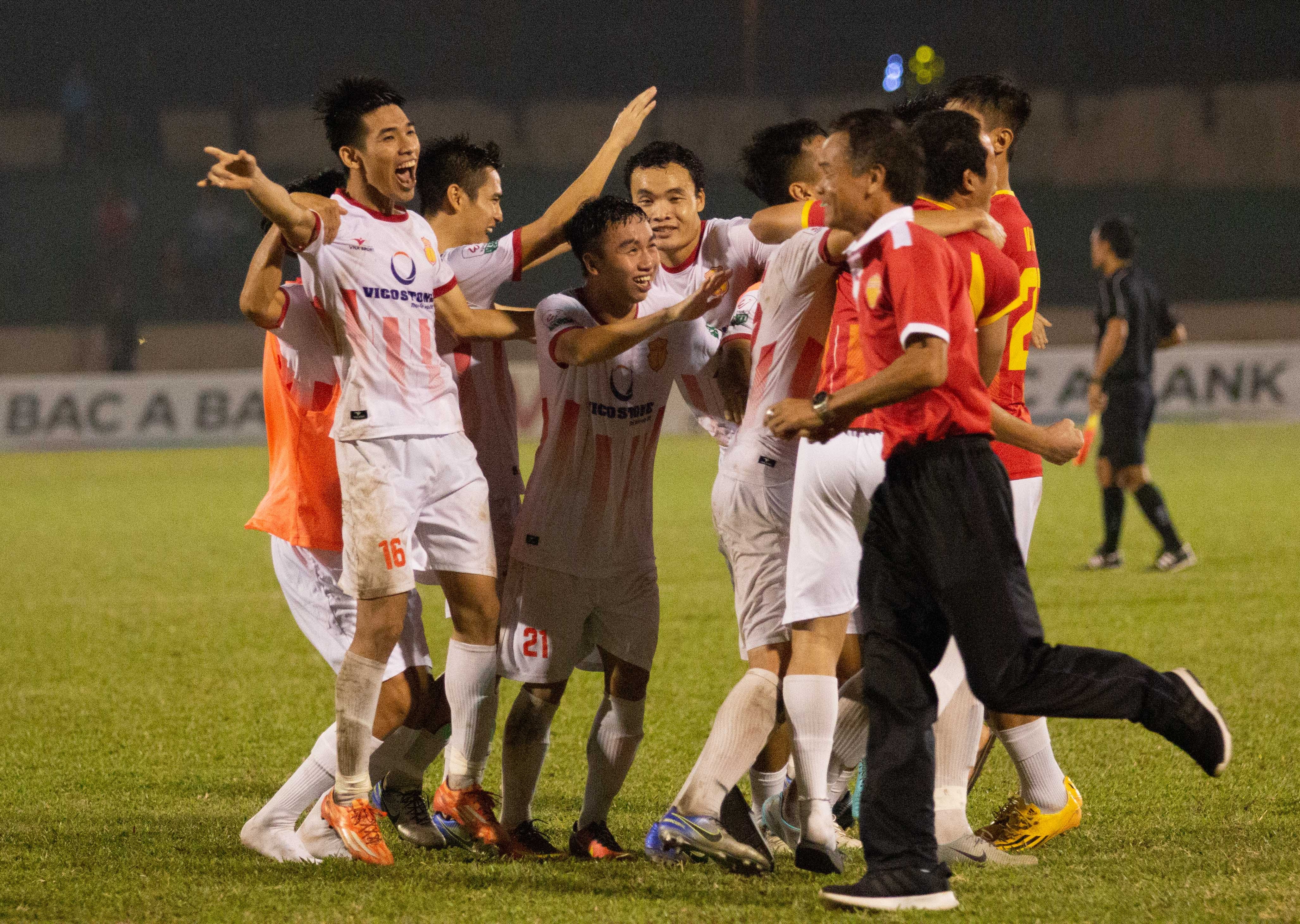 nam dinh tru hang anh 9