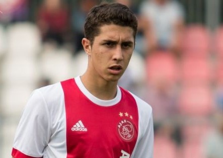 U19 Viet Nam dung sao tre Ajax Amsterdam tai giai U19 chau A hinh anh