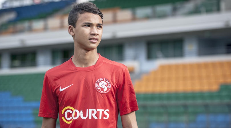Hat-trick cua Ikhsan Fandi vao luoi U15 Liverpool hinh anh