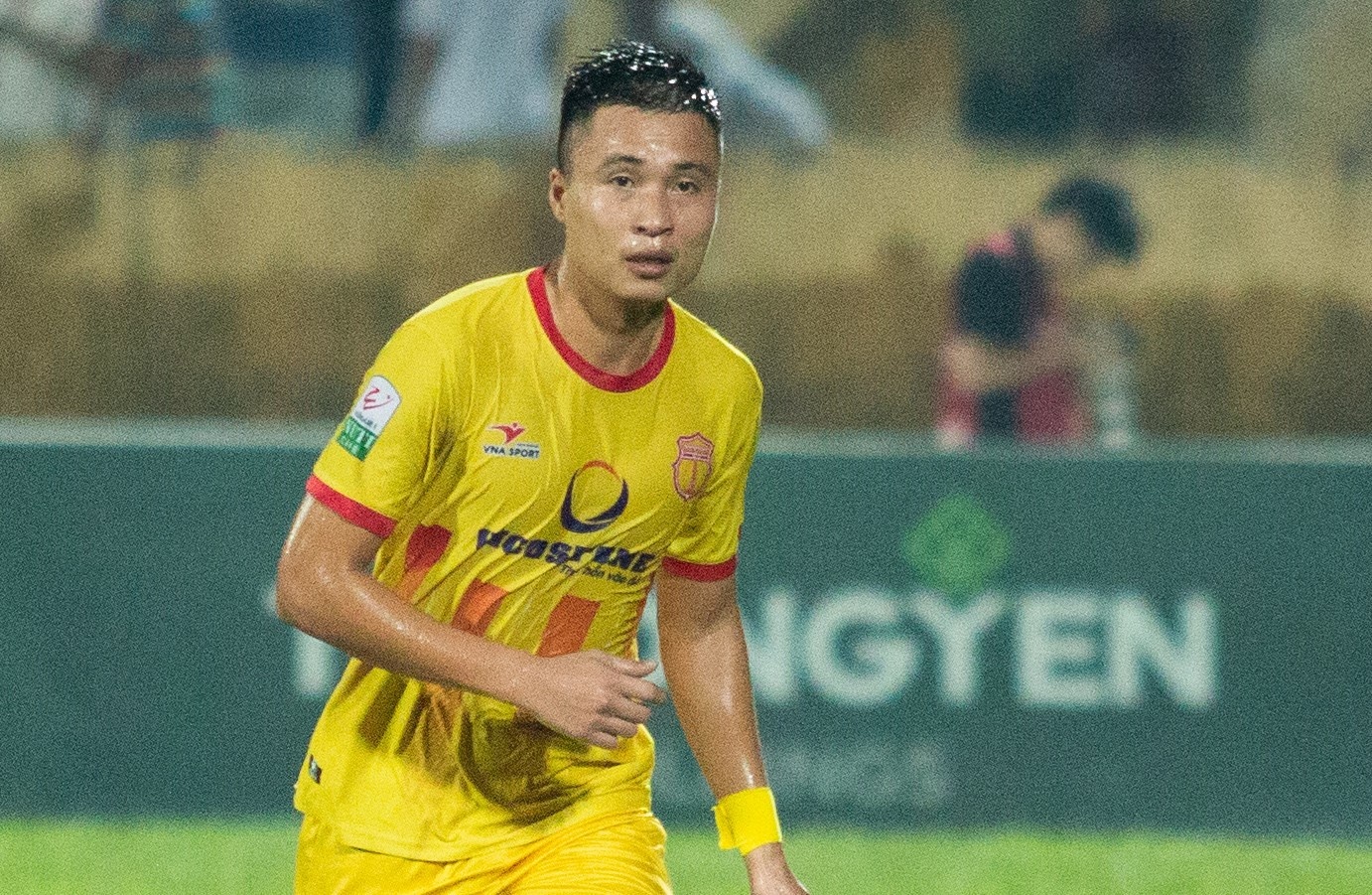 Dinh Viet Tu noi loi chia tay CLB thuo au tho hinh anh