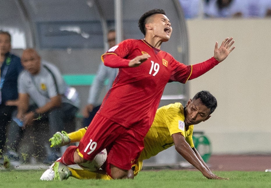 Bao Philippines: 'Tuyen Viet Nam chiu ganh nang tu that bai qua khu' hinh anh