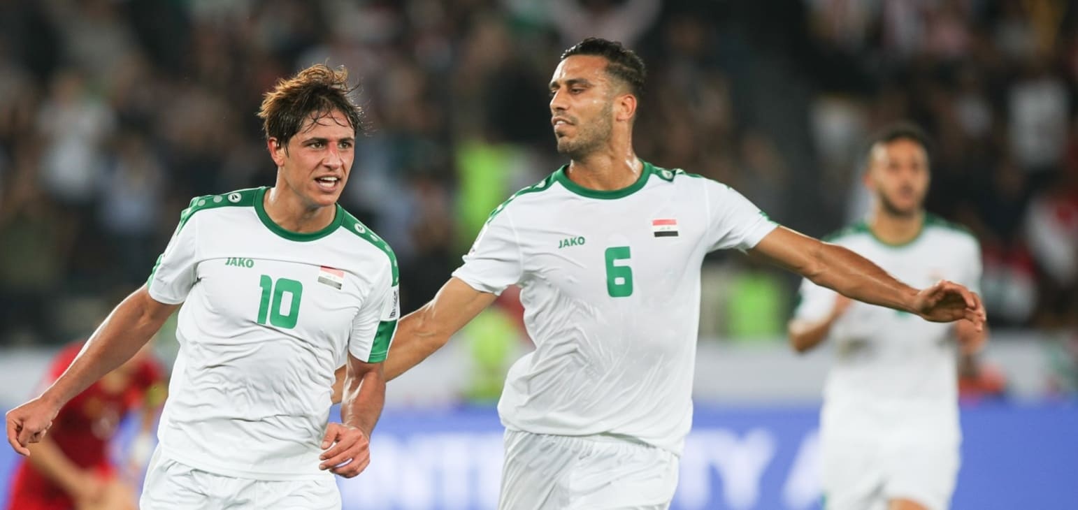 Tuyen thu Iraq: 'Chung toi danh gia thap Viet Nam va mat kiem soat' hinh anh