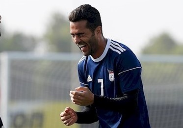 Doi truong Iran ngac nhien vi tuyen Viet Nam choi hay truoc Iraq hinh anh