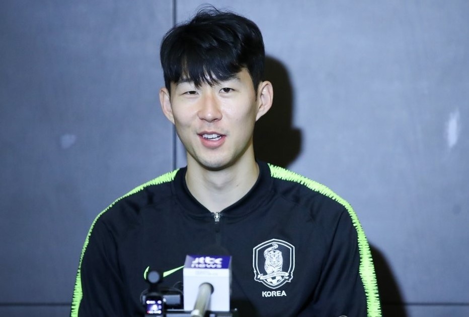 Son Heung-min: 'Toi noi voi dong doi o Tottenham la se mang cup ve' hinh anh