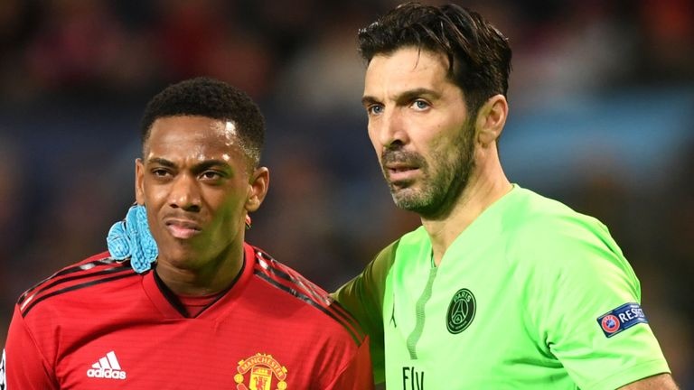 Arsene Wenger: 'MU con kem xa PSG' hinh anh