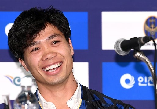 Cong Phuong ra mat Incheon: 'Toi se khong de moi nguoi that vong' hinh anh