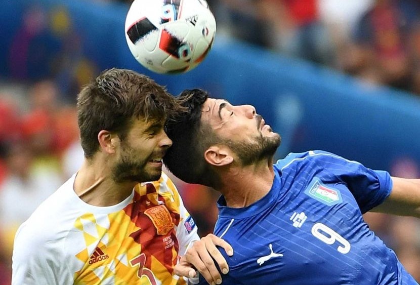 Graziano Pelle - thu thach lon cho tai nang cua Duy Manh, Van Hau hinh anh