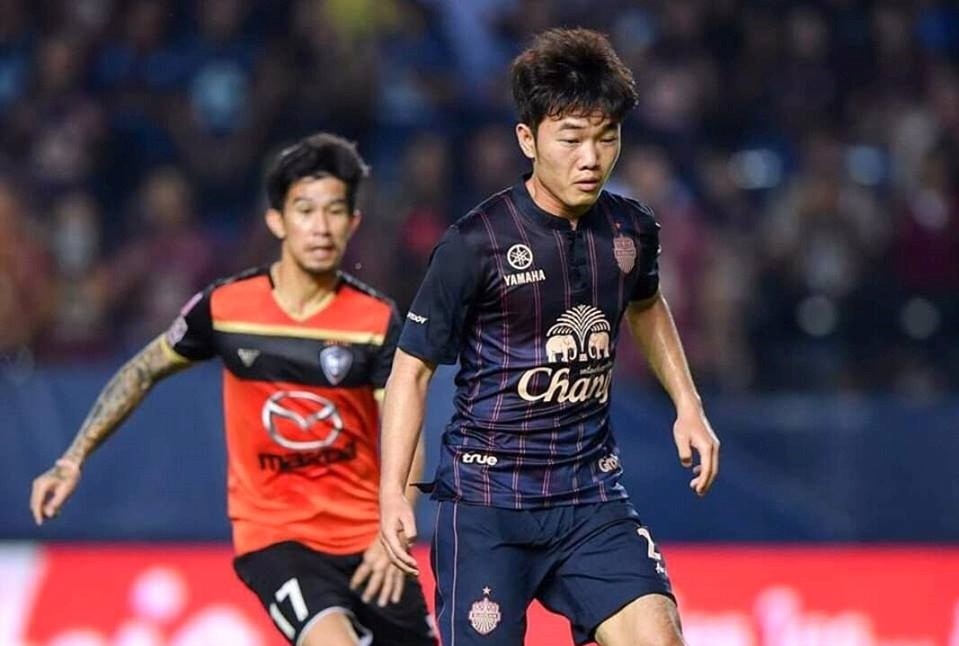 AFC xep Xuan Truong canh Fellaini o danh sach dang xem tai cup chau A hinh anh