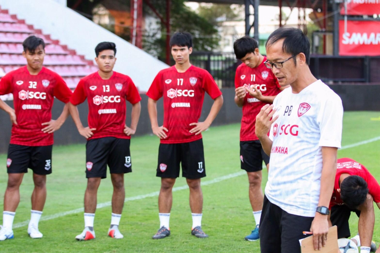 van lam muangthong anh 9