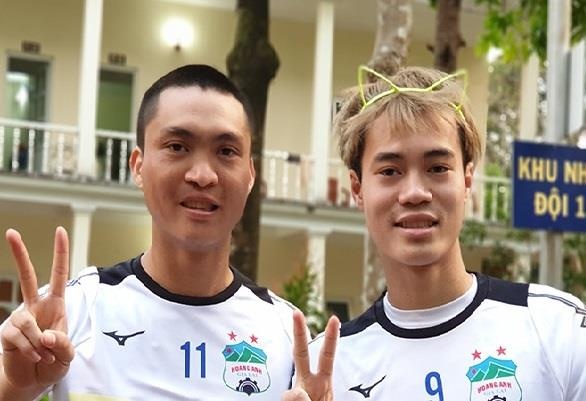 Tuan Anh cat bo mai toc lang tu, de dau cua hinh anh