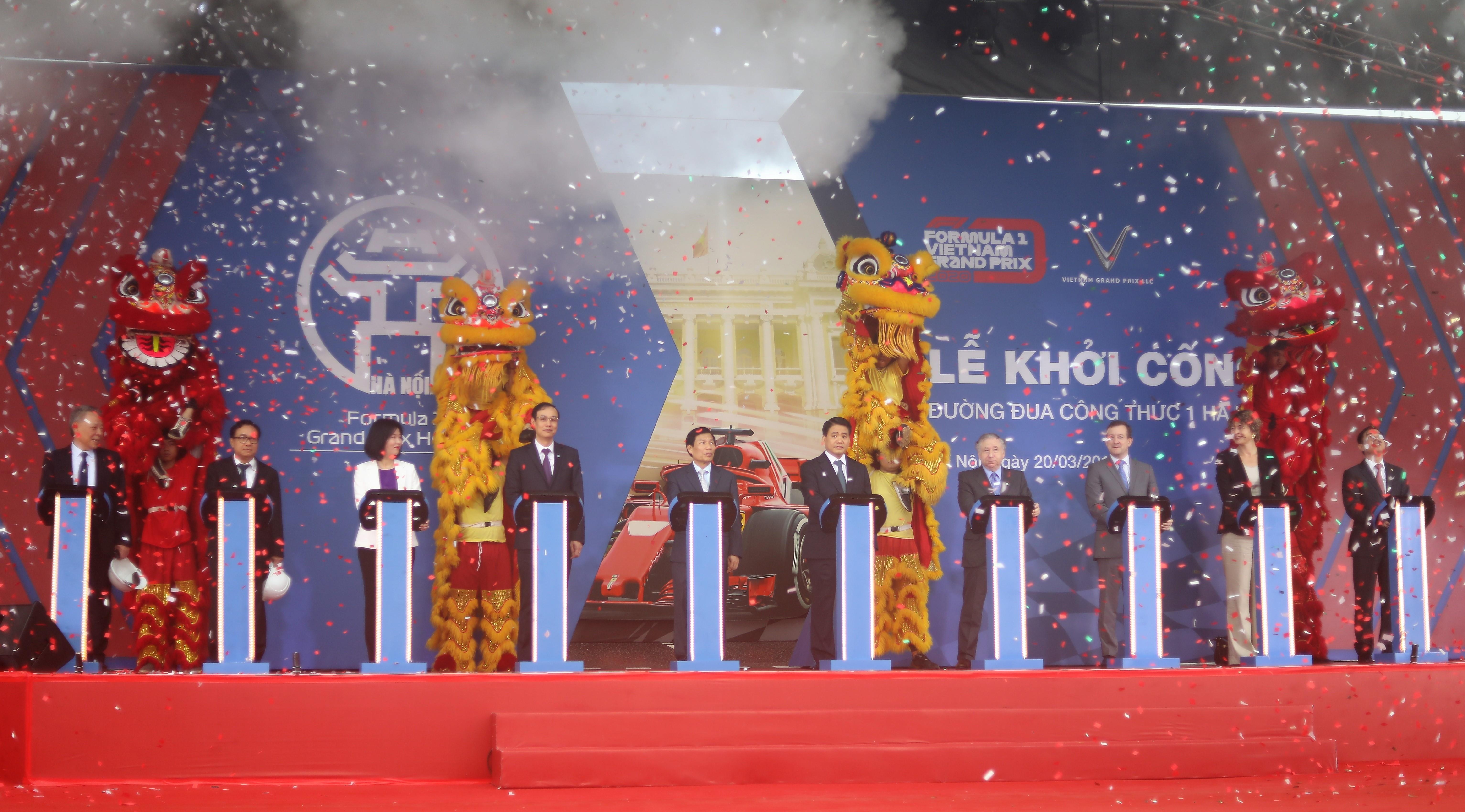 khoi cong truong dua f1 anh 1