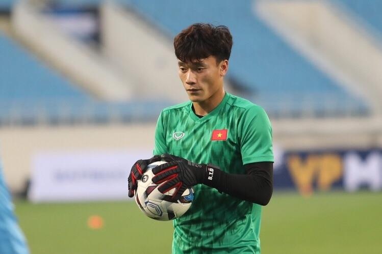 Bui Tien Dung duoc thay Park nhac rieng, Dinh Trong tap tro lai hinh anh