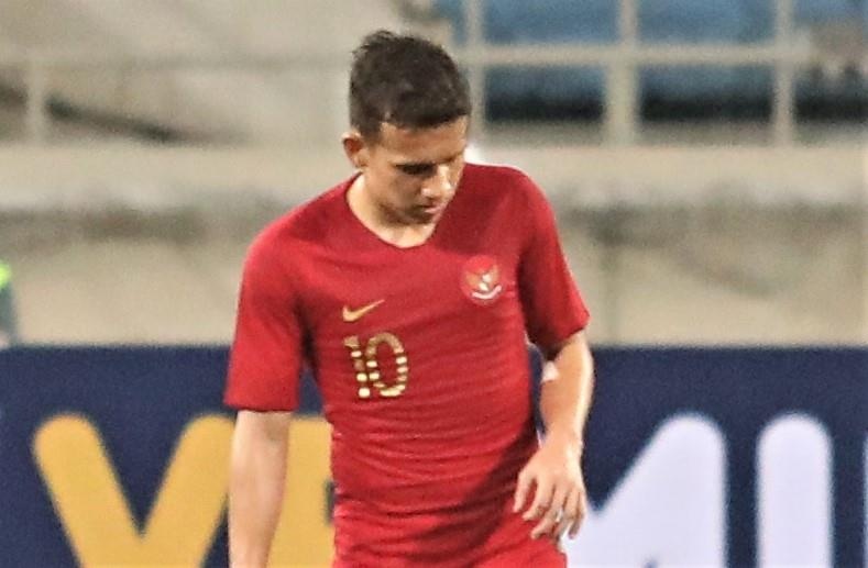 Bao Indonesia do loi cho cau thu da o chau Au sau khi doi thua 2 tran hinh anh