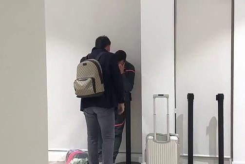 cazorla sút hỏng phạt đền ảnh 2 cazorla sut hong phat den anh 2