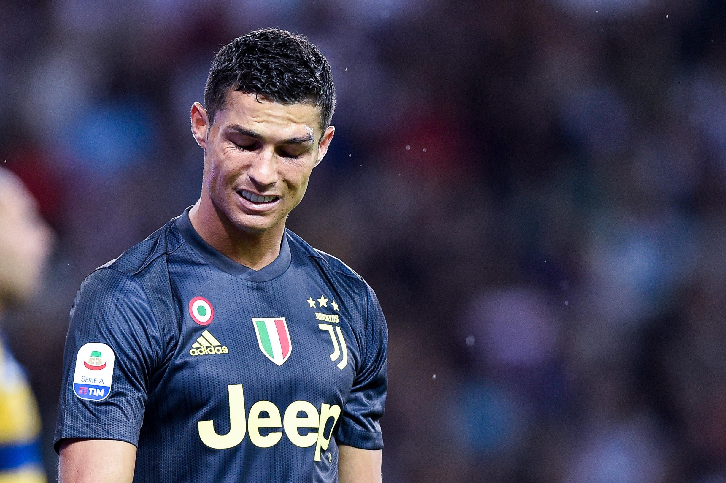Messi co kha nang vo dich Champions League cao gap 3 lan Ronaldo? hinh anh