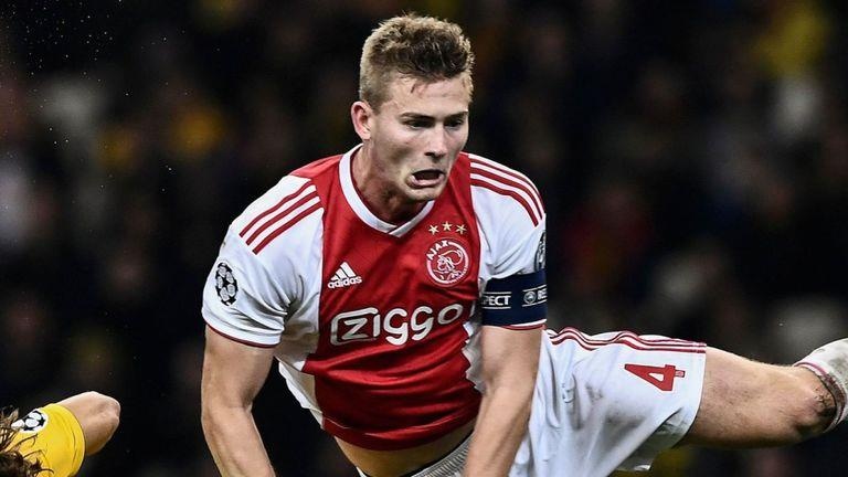 Doi truong De Ligt ghi ban giup Ajax thang dam o giai quoc noi hinh anh