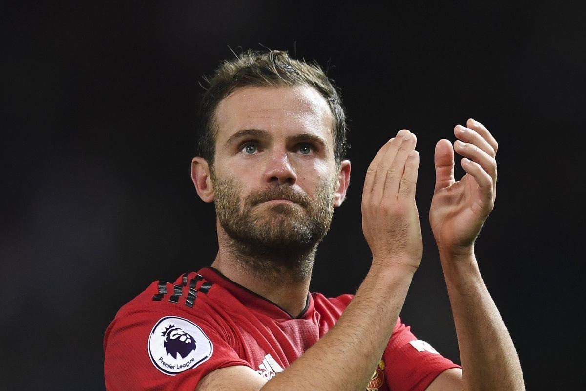 Doi hinh 11 cau thu se het han hop dong mua he nay hinh anh