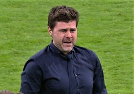 HLV Tottenham oa khoc, guc xuong san sau ban thang phut 90+6 hinh anh