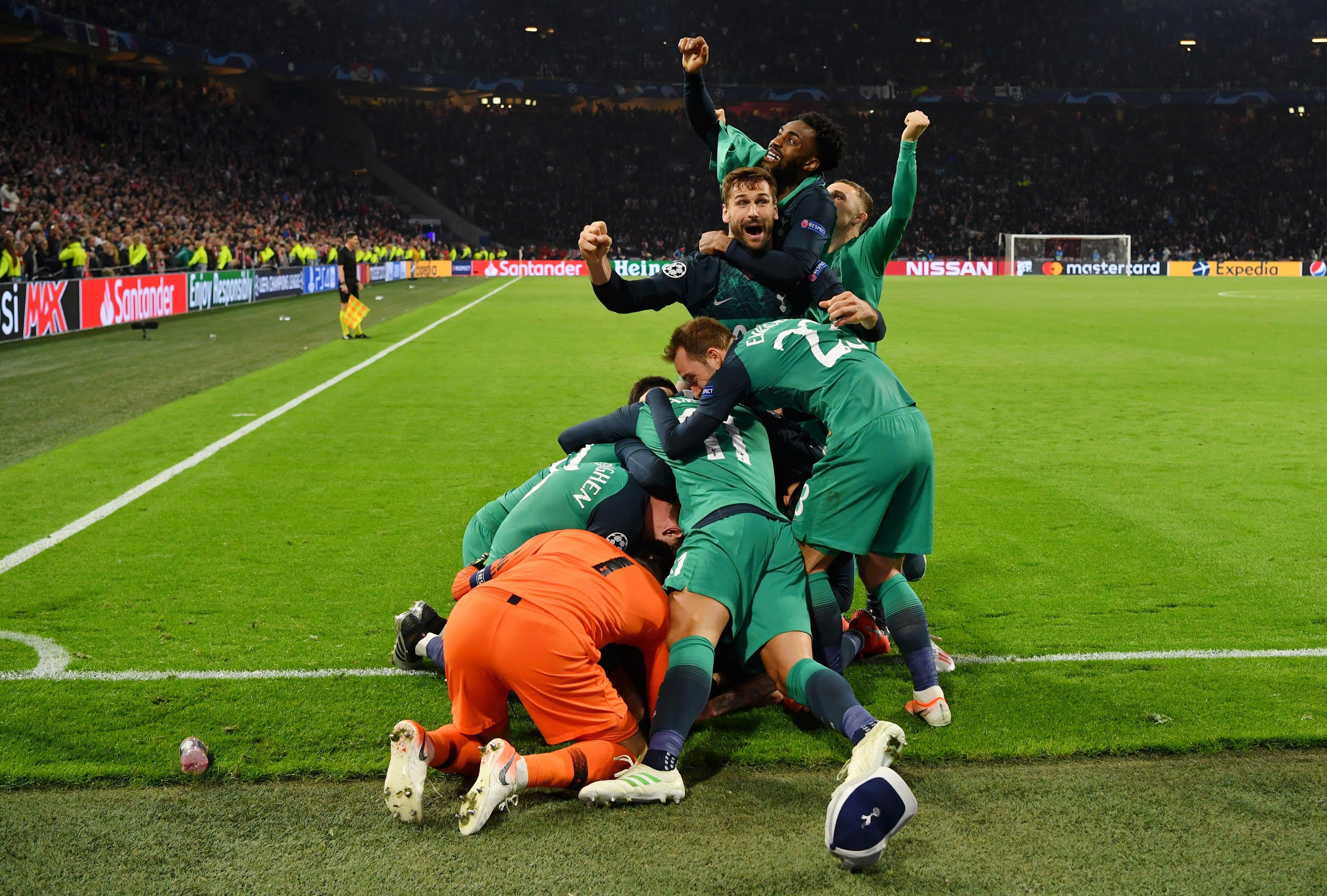 ajax tottenham ảnh 4 ajax tottenham anh 4