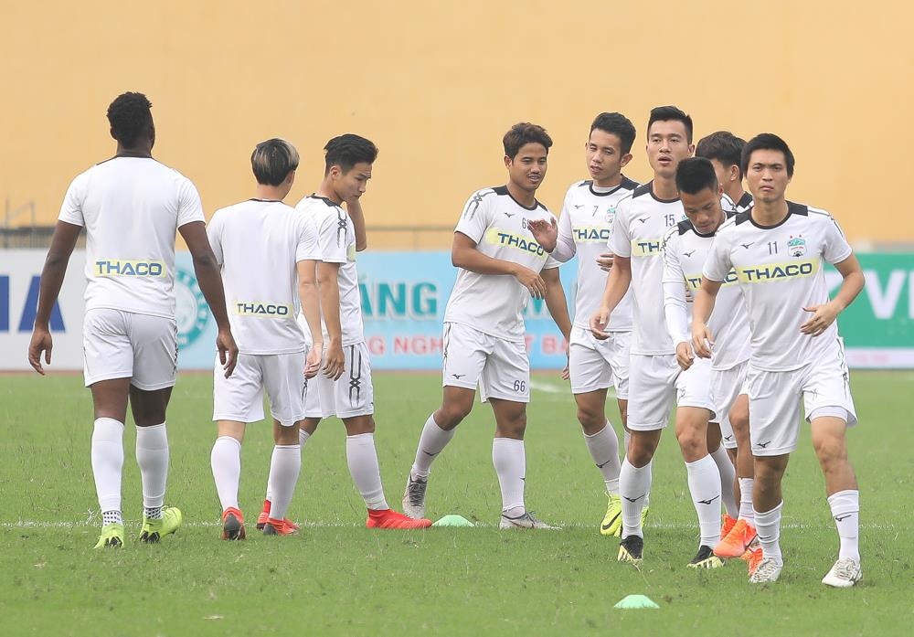 van thanh tro lai doi tuyen anh 5