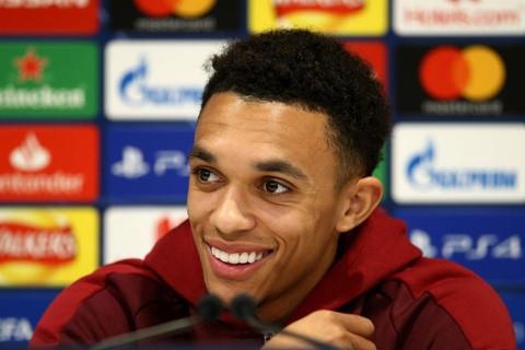 Gia tri chuyen nhuong cua cau thu Liverpool tang manh duoi tay Klopp hinh anh