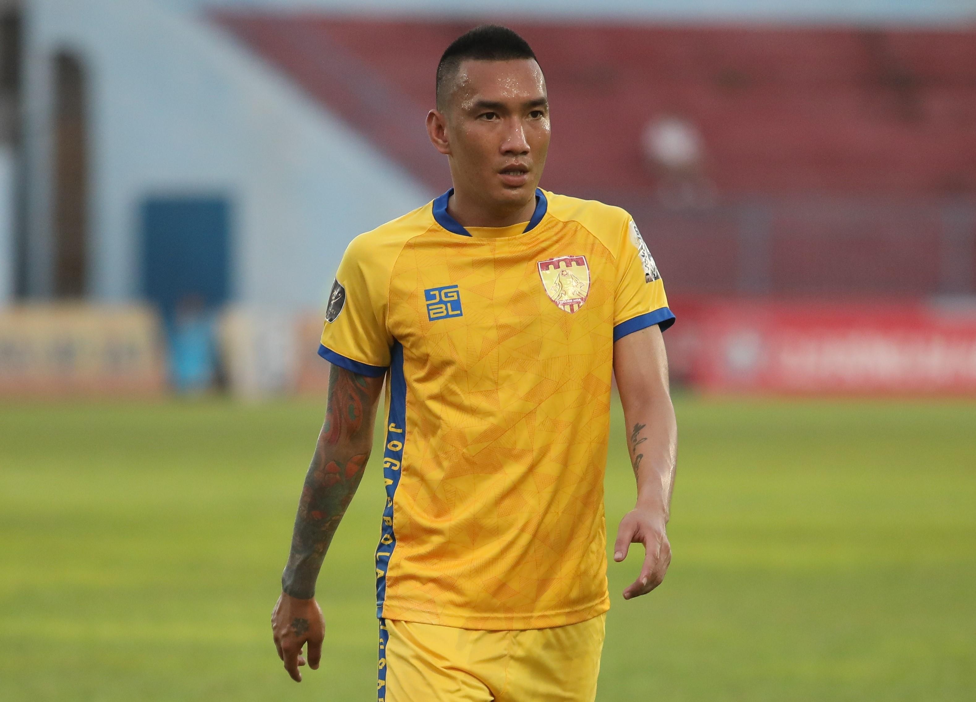 trợ lý lee young jin xem trận đấu ảnh 11 tro ly lee young jin xem tran dau anh 11