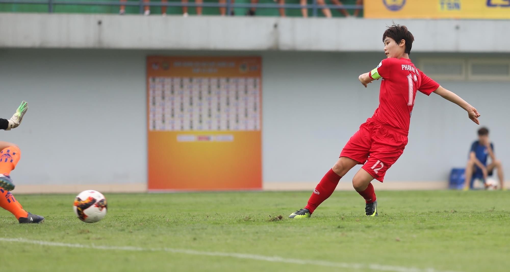 bong da nu quoc gia anh 4