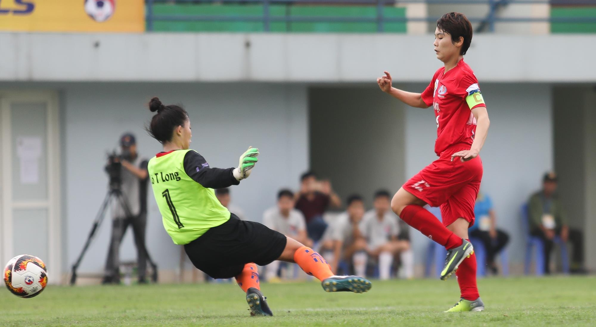 bong da nu quoc gia anh 6