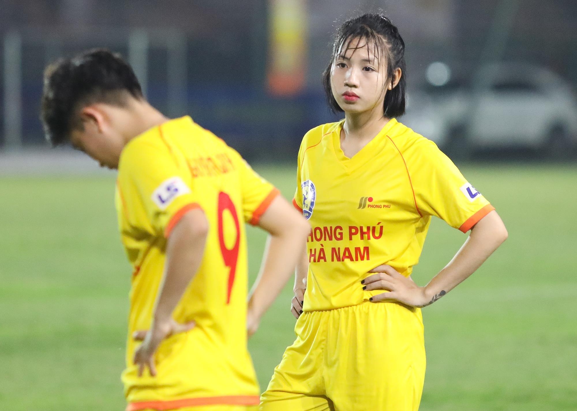 tran thi duyen phong phu ha nam anh 11