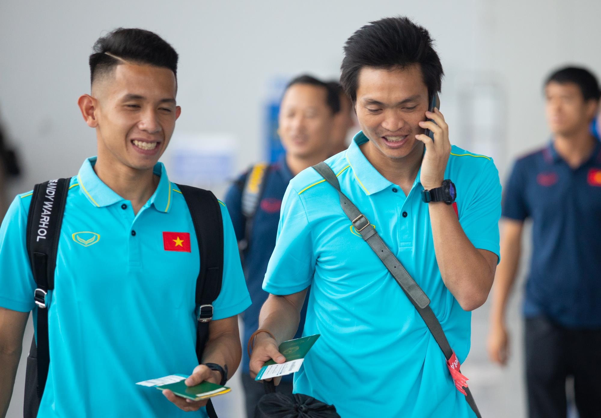 Tuan Anh tuoi cuoi cung DT Viet Nam len duong du King's Cup hinh anh