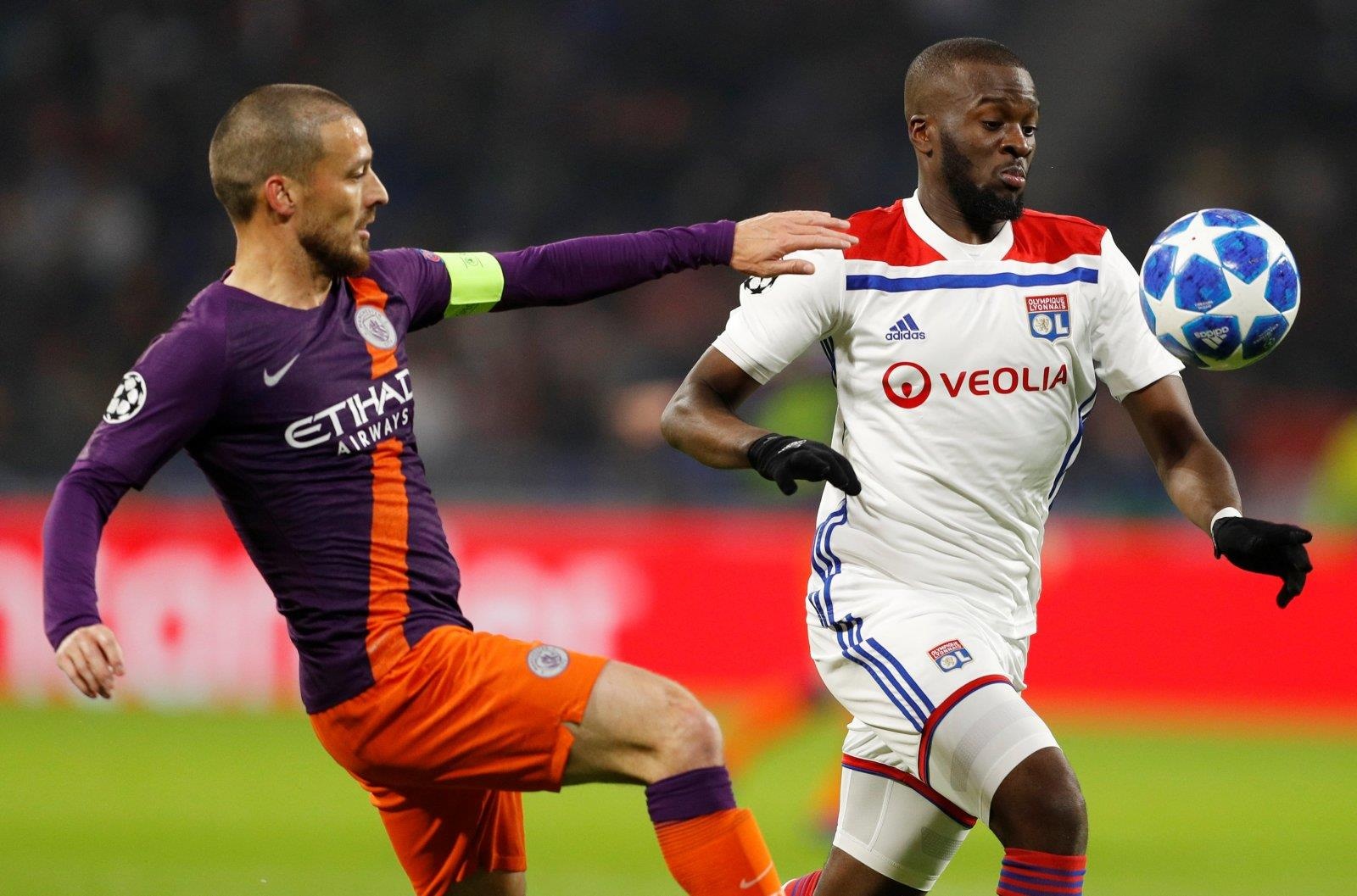 thi truong chuyen nhuong anh 8