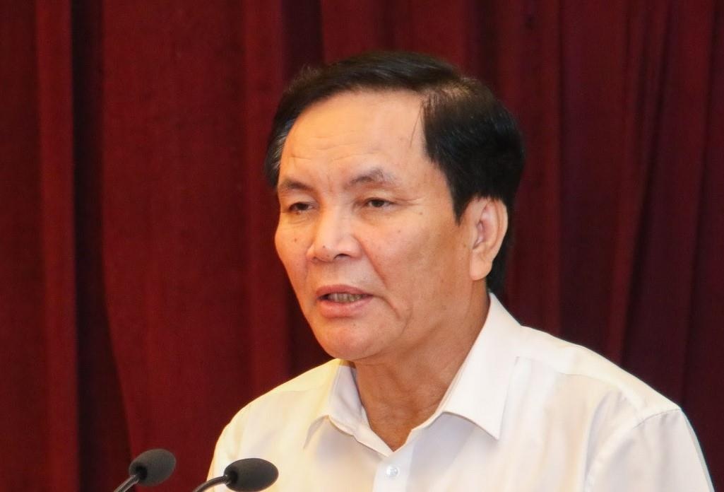 Ong Can Van Nghia khong tra loi vu xin tu chuc pho chu tich VFF hinh anh