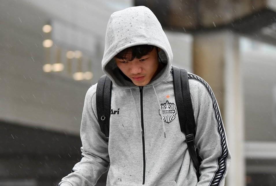 Xuan Truong lap tuc tro ve Viet Nam sau khi chia tay Buriram hinh anh