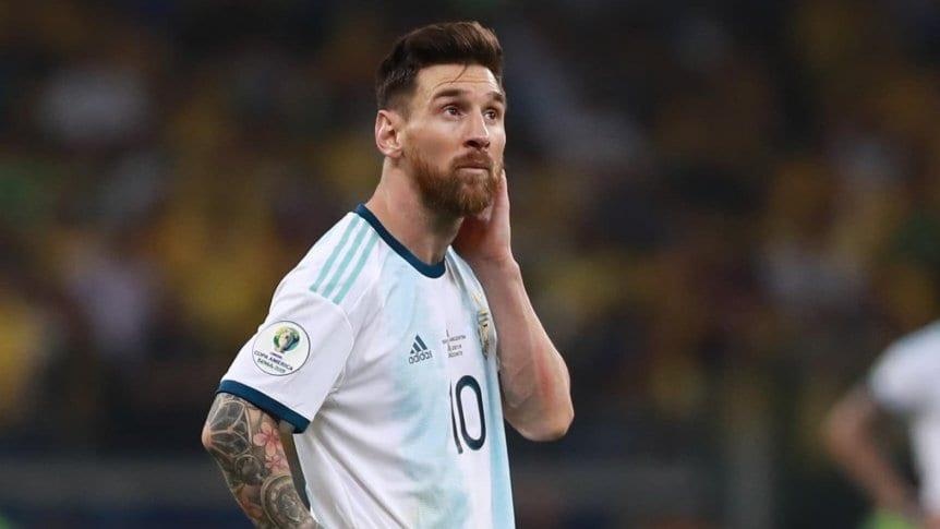 Messi dung truoc kha nang bi cam thi dau nua nam hinh anh