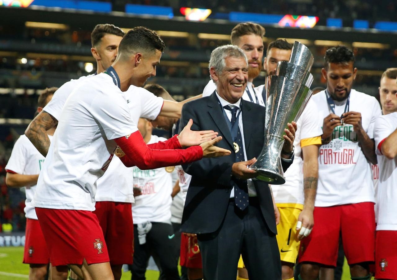 hlv hay nhất năm ảnh 8 hlv hay nhat nam anh 8