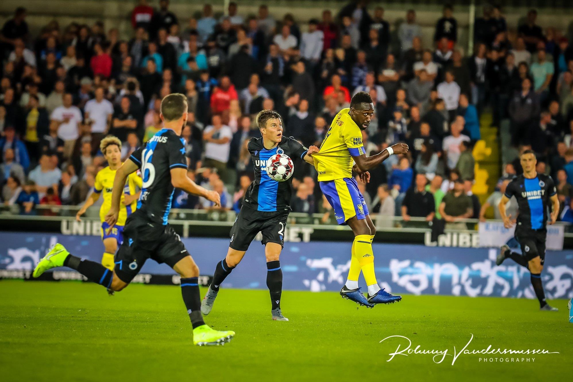 cong phuong Sint-Truidense anh 9