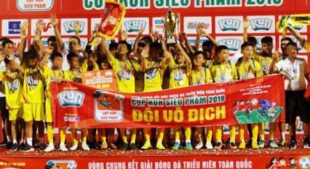 slna vô địch giải trẻ ảnh 2 slna vo dich giai tre anh 2