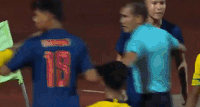 Cau thu U15 Thai Lan hon chien voi Malaysia o chung ket AFF hinh anh