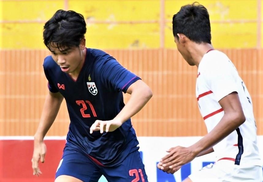 Bao Thai goi that bai truoc U18 Campuchia la cu soc cho toan the gioi hinh anh