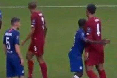 Kante gay ngac nhien vi kem Van Dijk trong pha bong bong hinh anh