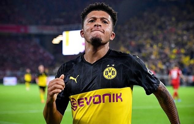Dortmund 'troi chan' cau thu 19 tuoi bang muc luong kho tin hinh anh