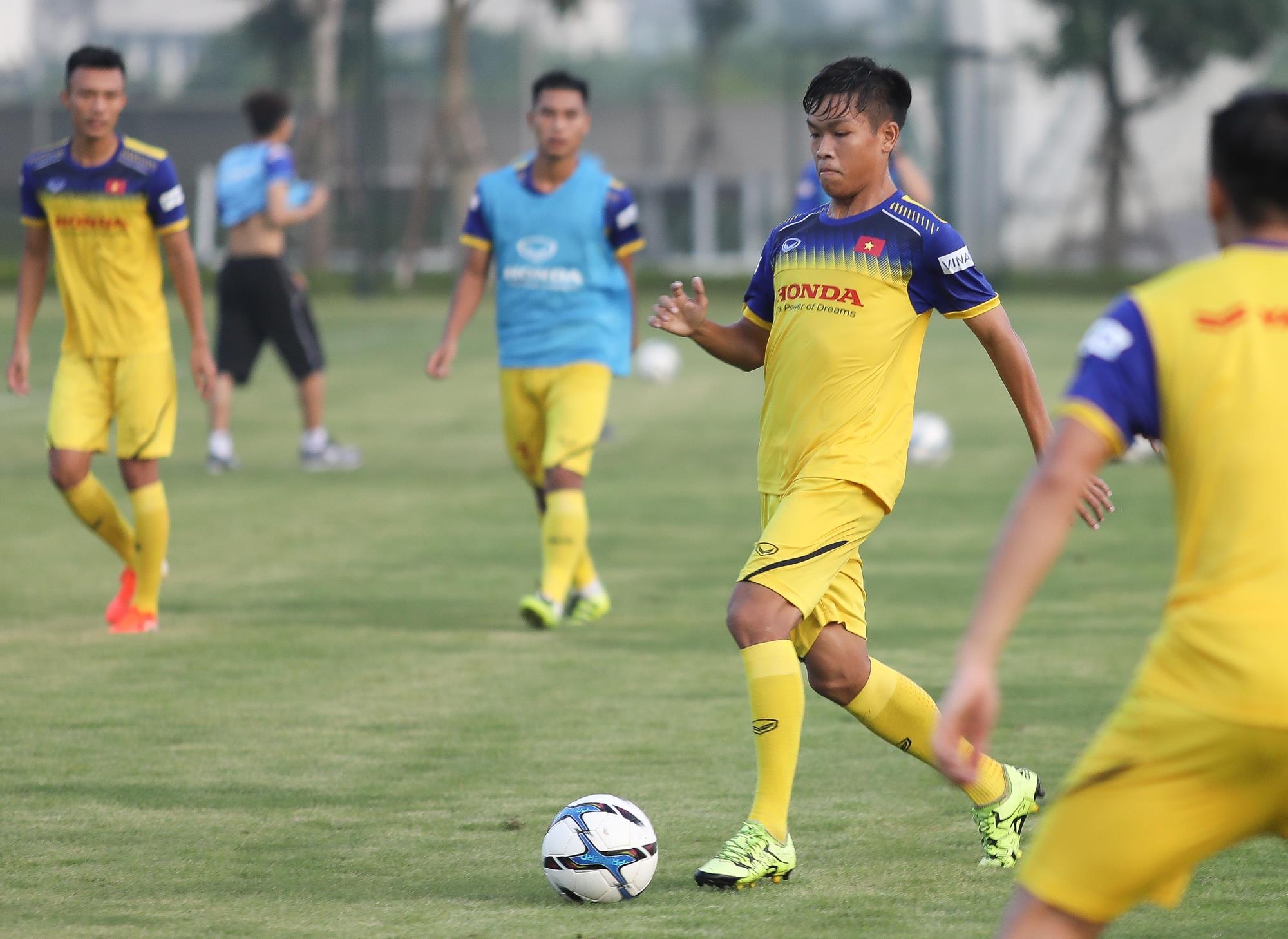 u22 viet nam tap trung anh 10