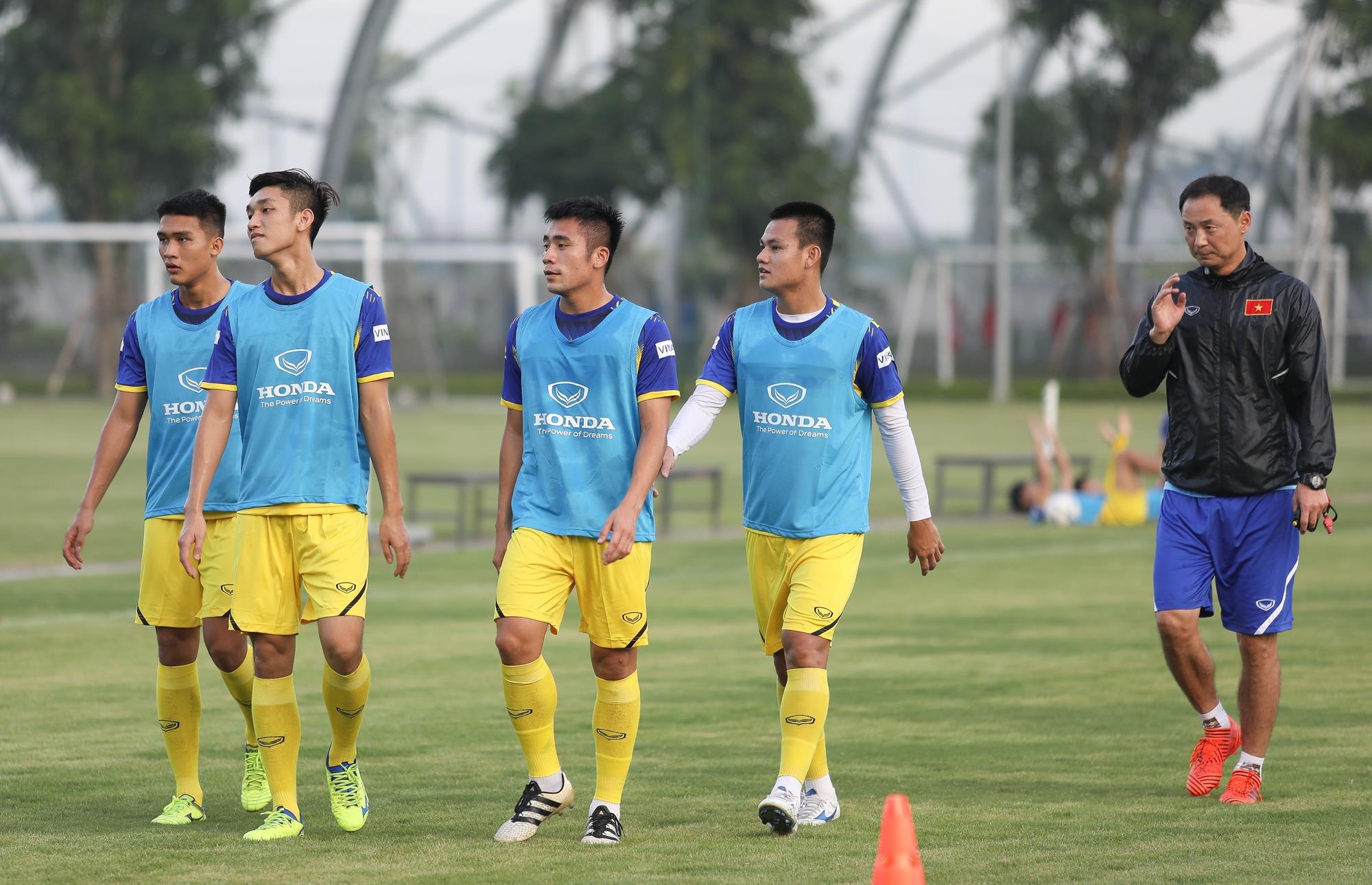 u22 viet nam tap trung anh 12