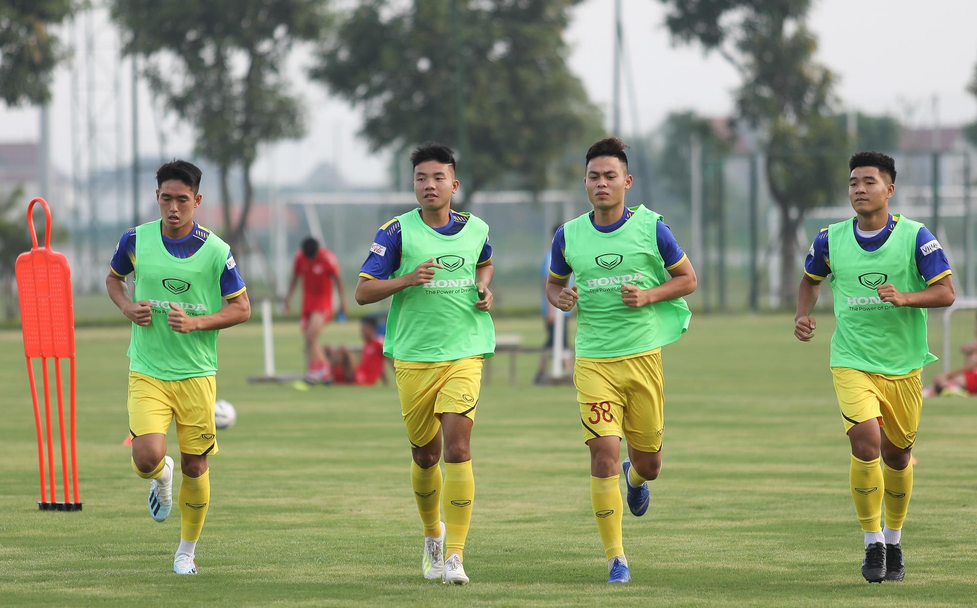 u22 viet nam tap trung anh 2